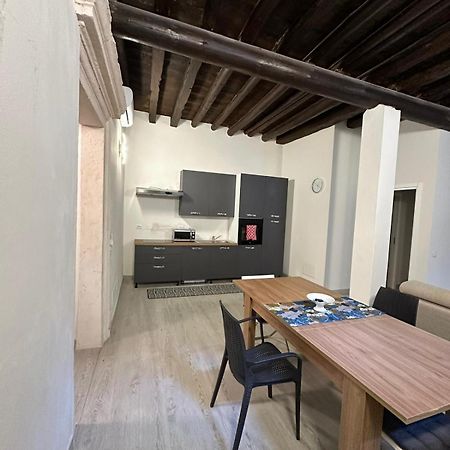 Al Campanile Appartement Verona Buitenkant foto