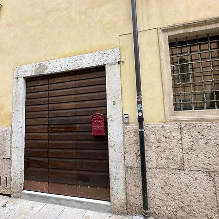 Al Campanile Appartement Verona Buitenkant foto