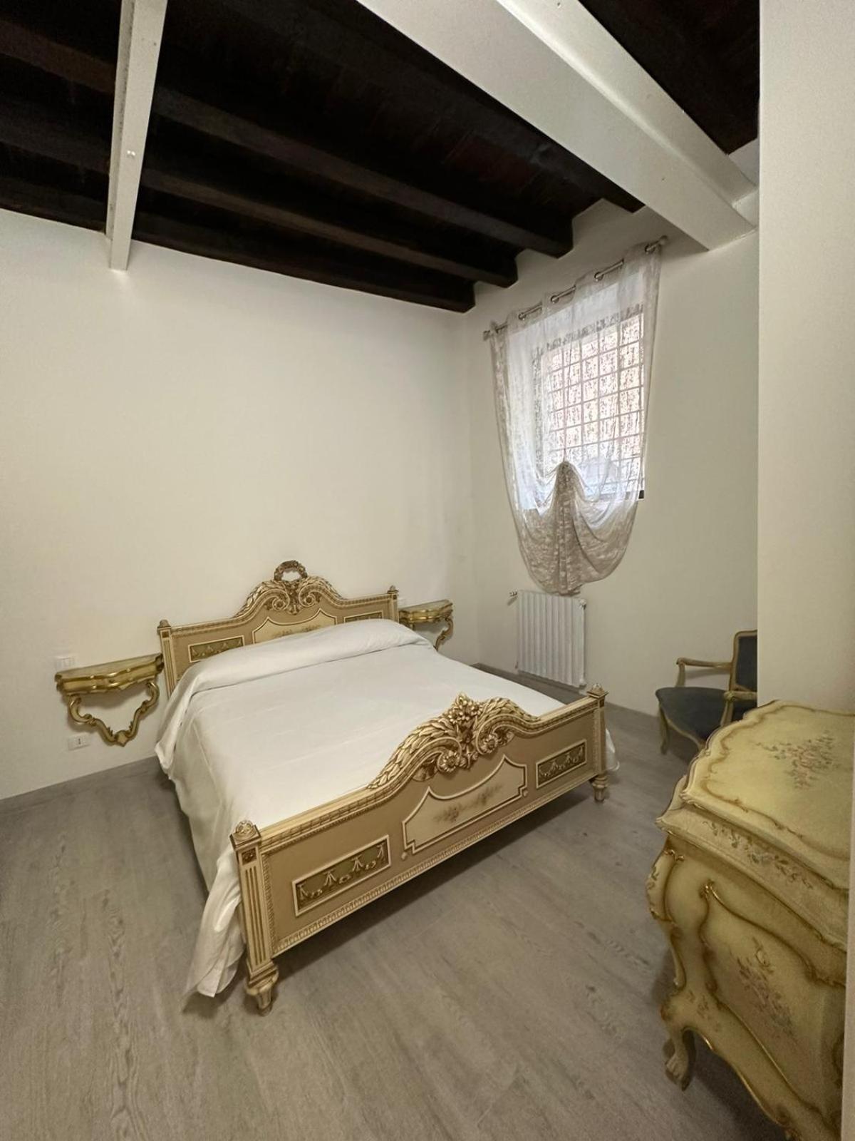 Al Campanile Appartement Verona Buitenkant foto