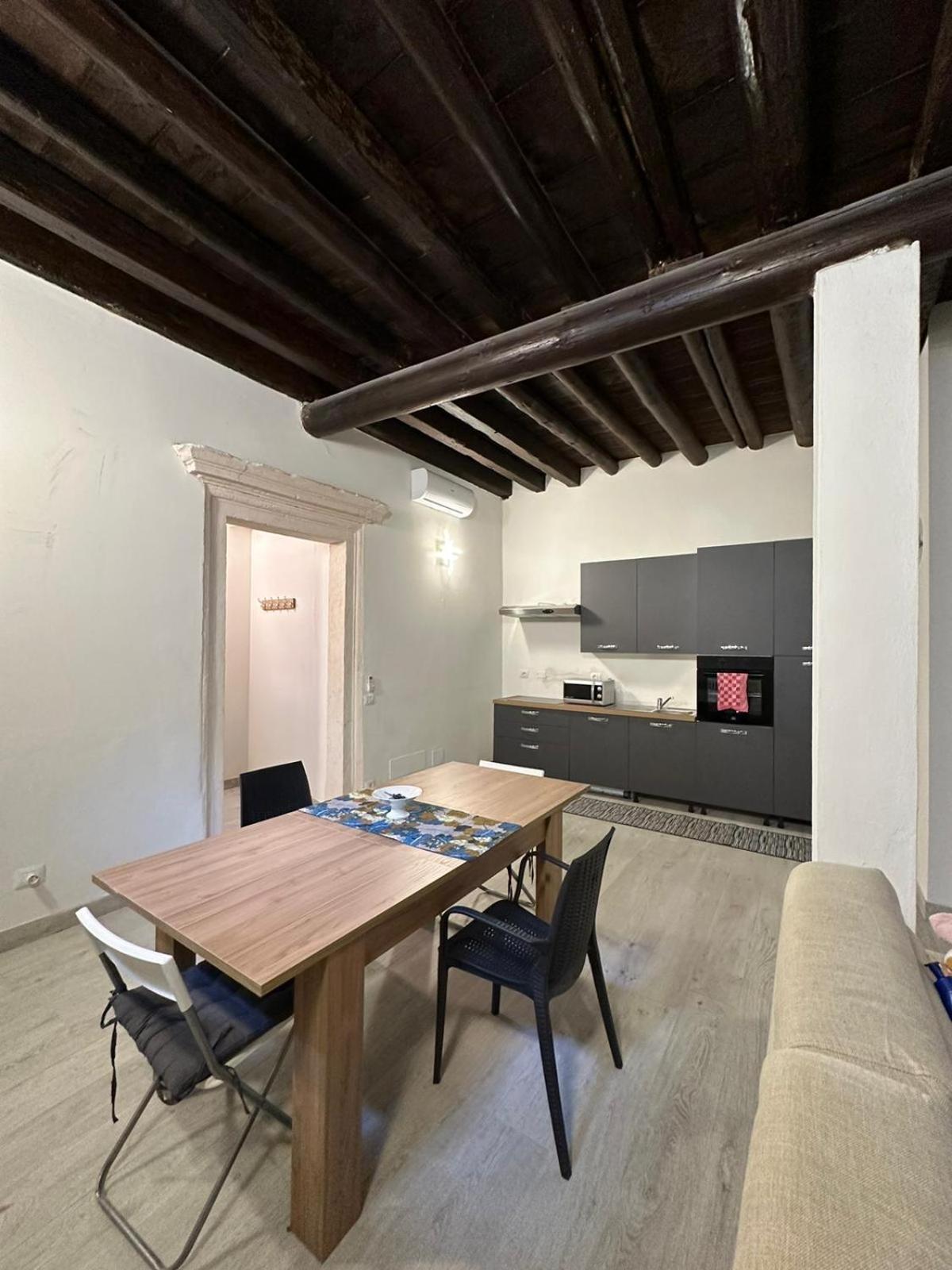 Al Campanile Appartement Verona Buitenkant foto